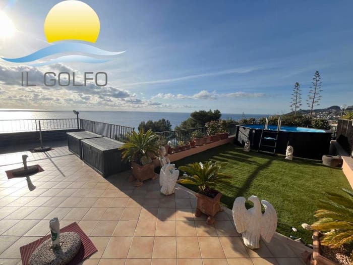 Appartamento con 5 locali in vendita in Porto Maurizio, Imperia