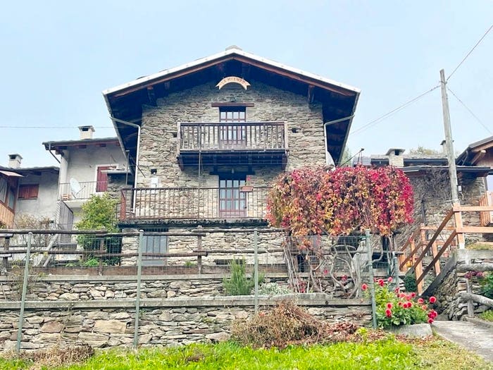 Casa quadrilocale in vendita in Borgata Cro, Perrero