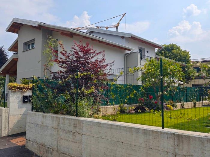 Casa quadrilocale in vendita in Via Monte Bianco, Centro, Appiano Gentile