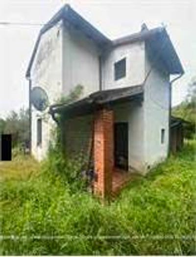 Appartamento con 6 locali in vendita in Via Giovanni Amendola, Matassino, Reggello