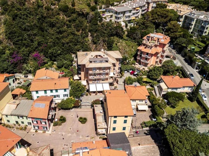Appartamento quadrilocale in vendita in Piazza Carniglia, Centro, Deiva Marina