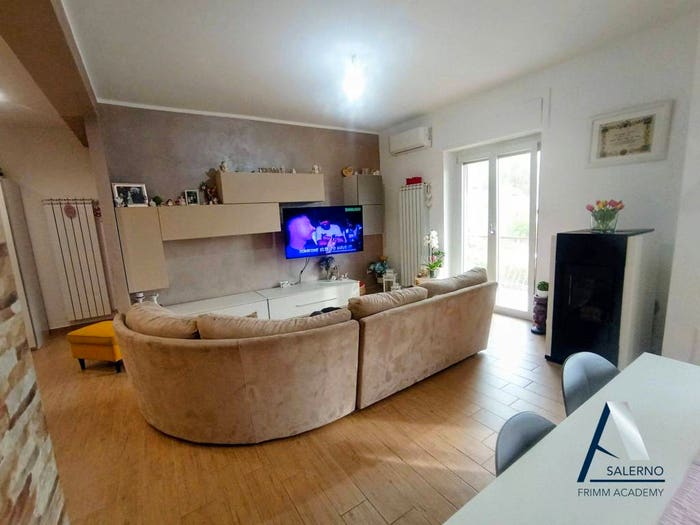 Appartamento quadrilocale in vendita in Via Giovanni Bellini, Centro, Baronissi