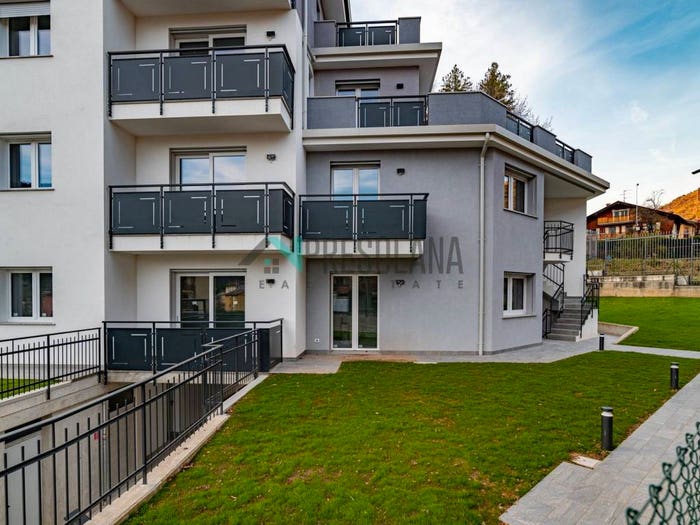 Appartamento quadrilocale in vendita in Via Sebastiano Ricci, Centro, Clusone