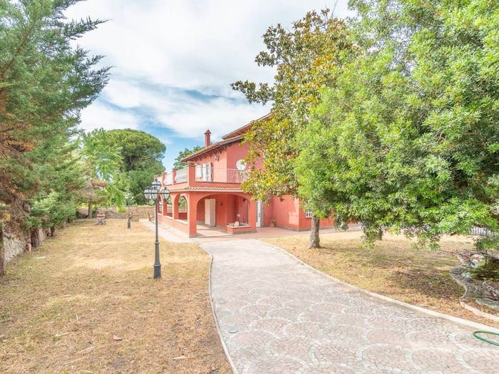Casa con 6 locali in vendita in Strada Provinciale Marino Frattocchie, Castagnole Due Santi, Marino