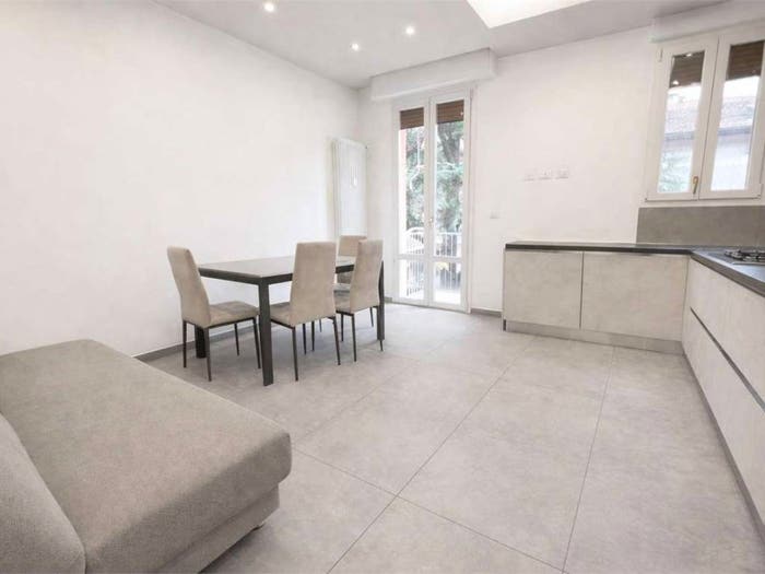 Appartamento trilocale in vendita in ADZE VIA MICHELINO ULTIMO PIANO RISTRUTTURATO, San Donato, Bologna