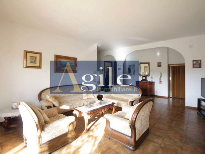 Appartamento con 6 locali in vendita in via pagliaccetti, Villa Rosa, Martinsicuro