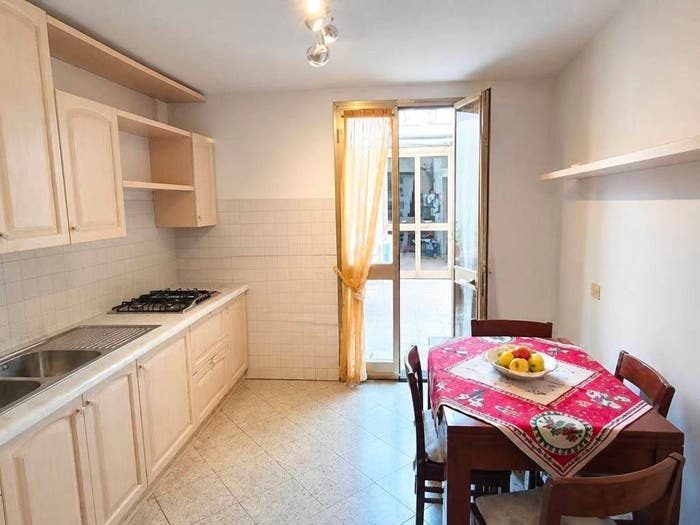 Casa con 6 locali in vendita in Centro, Agliana