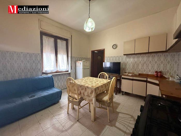 Casa con 6 locali in vendita in Via Milano, Centro, Lesina