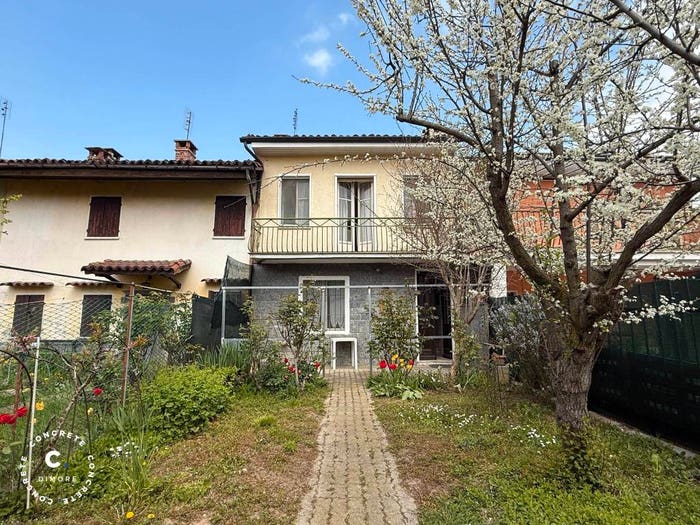 Appartamento quadrilocale in vendita in Via San Rocco, Dusino, Dusino San Michele