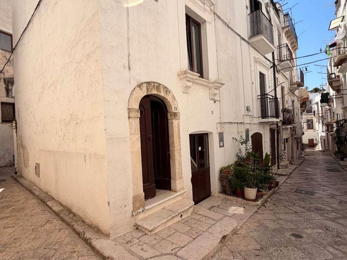 Casa trilocale in vendita in Via Monache, Putignano