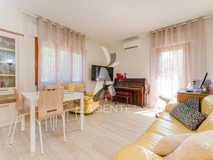 Appartamento quadrilocale in vendita in Via Gabriele D'Annunzio, Centro, Preganziol