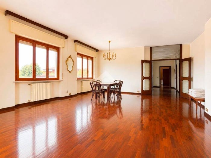 Appartamento quadrilocale in vendita in Via Roma, Centro, Pandino