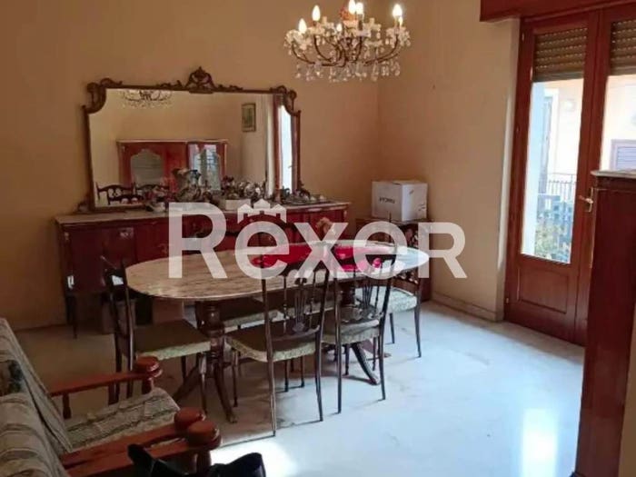 Appartamento trilocale in vendita in Via Fiume, Paternò
