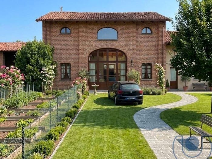 Casa bilocale in vendita in Via Tetti Fasano, Semicentro, Chieri