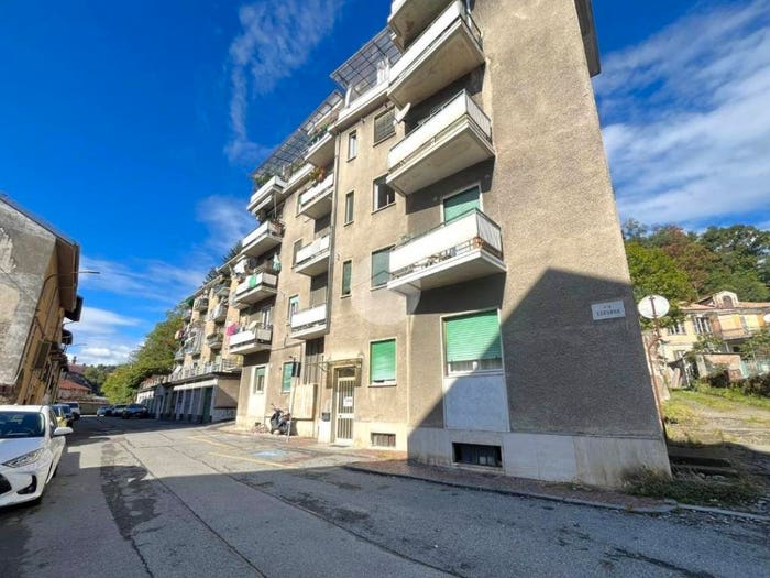 Appartamento quadrilocale in vendita in Via Luigi Cadorna, Chiavazza, Biella