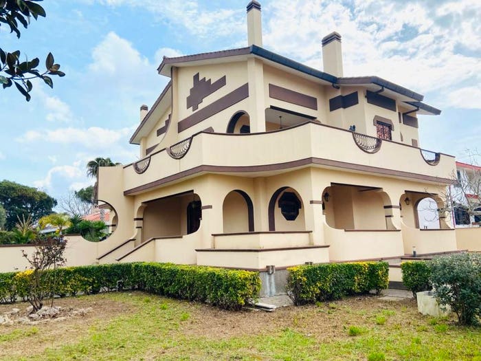 Casa con 6 locali in vendita in Via Guido Gozzano, Spadellata Cinque Miglia, Anzio