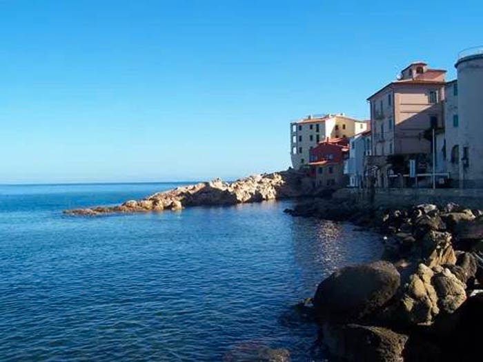Appartamento quadrilocale in vendita in Centro, Marciana Marina