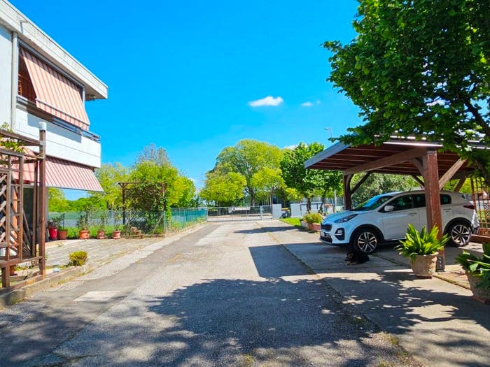 Appartamento con 6 locali in vendita in Altedo, Malalbergo