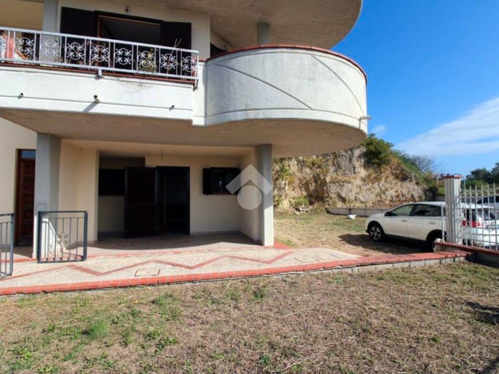 Appartamento bilocale in vendita in Via dell'oliveto, Castel San Pietro, Poggio Mirteto
