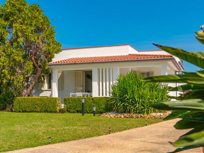 Casa quadrilocale in vendita in Via dei Cosmonauti, Gelone Cadorna, Siracusa
