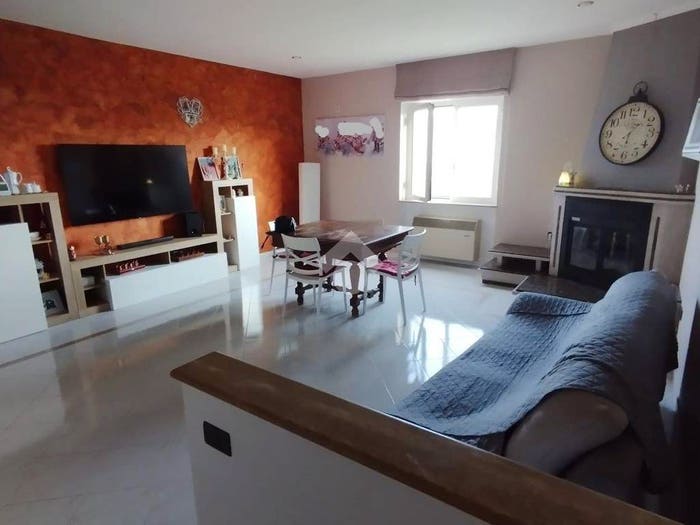 Appartamento quadrilocale in vendita in Loc mirteti, San Vittore del Lazio