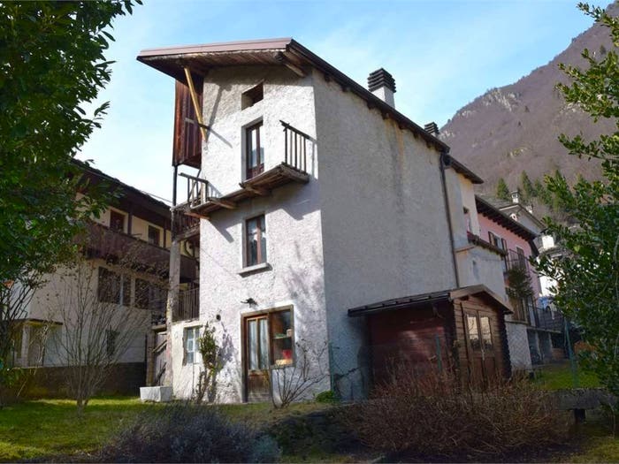 Casa bilocale in vendita in Cantone Ravizzi, Vanzone, Vanzone con San Carlo