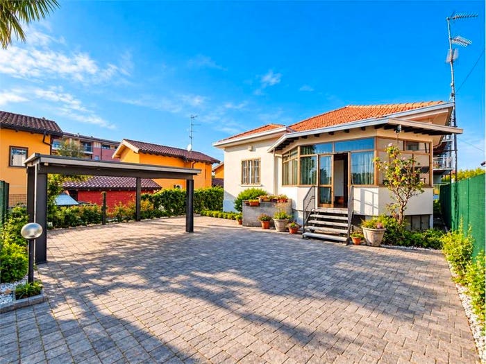Casa trilocale in vendita in Via Bellini, Cardano al Campo