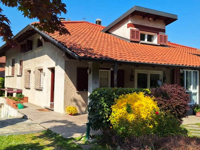 Casa con 6 locali in vendita in Via dei Colli, Centro, Guanzate