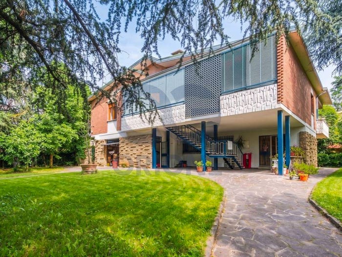 Casa con 6 locali in vendita in Via Raffaello Sanzio, Centro, Formigine