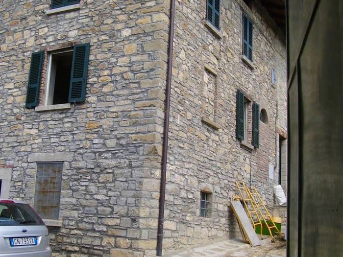 Casa con 6 locali in vendita in Groppallo, Farini