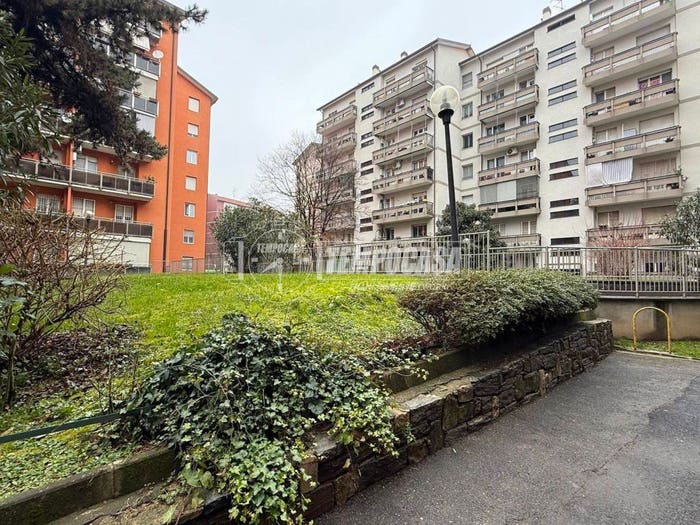 Appartamento trilocale in vendita in Via Oreste Salomone, Viale Ungheria Mecenate, Milano