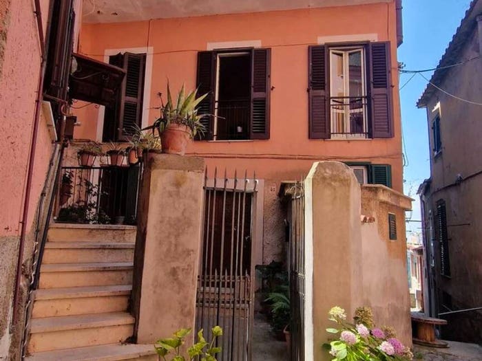 Appartamento quadrilocale in vendita in Via Del Plebiscito, Nemi