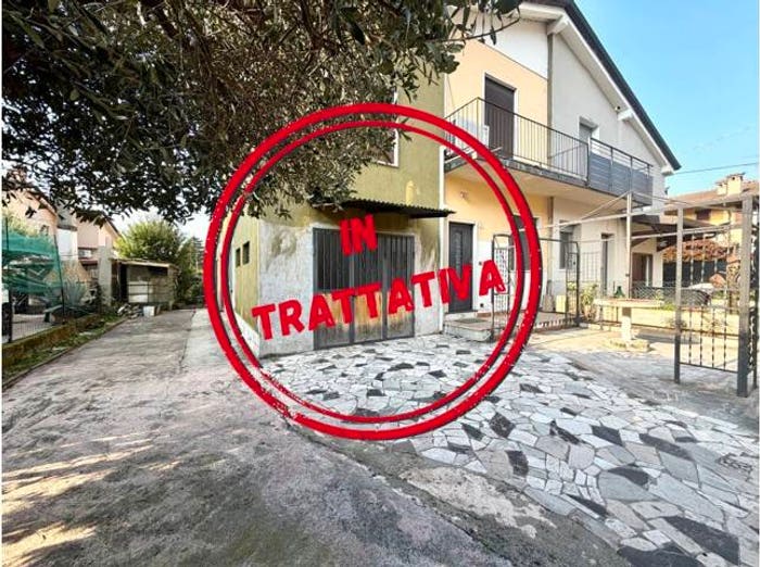 Casa quadrilocale in vendita in Via Giosuè Carducci, Centro, Concesio