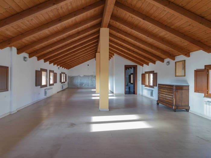 Appartamento quadrilocale in vendita in Via Maggio, San Martino, Legnano