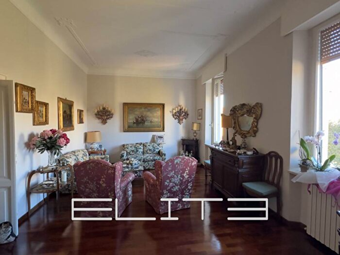 Appartamento con 5 locali in vendita in Adriatico, Ancona