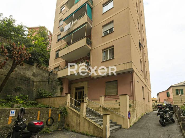 Appartamento quadrilocale in vendita in Via Edera, Quezzi, Genova