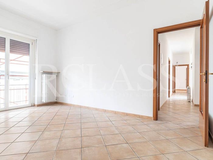 Appartamento trilocale in vendita in Via Achille Grandi, Cascina del Bruno, Arcore