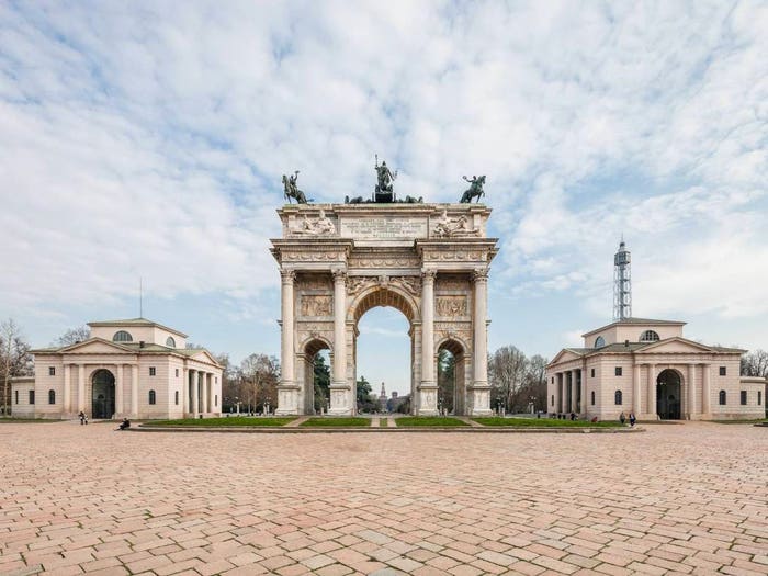 Appartamento con 5 locali in vendita in Via Trebazio, Sempione, Milano