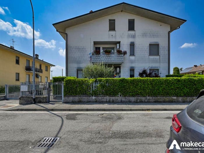 Appartamento trilocale in vendita in Via Europa, Casalmaiocco
