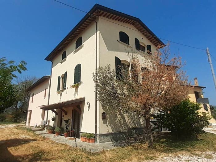 Casa con 6 locali in vendita in Via Fano, Gaifana Colle, Nocera Umbra