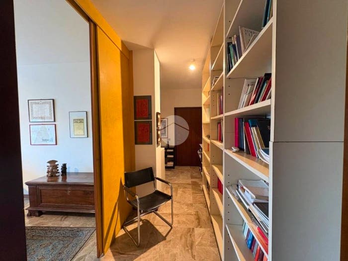 Appartamento trilocale in vendita in Via Creta, Brescia Due, Brescia