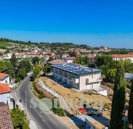 Casa con 6 locali in vendita in Via Sbaraglio, Centro, Meldola