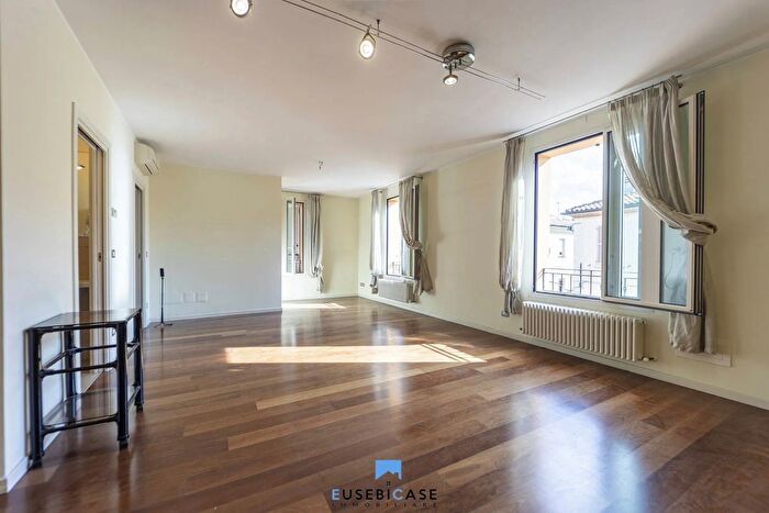 Appartamento trilocale in vendita in Via Clodia, Rimini