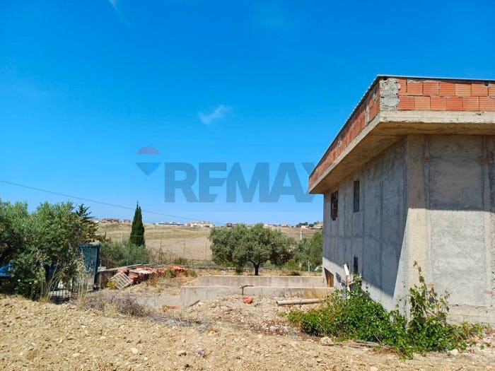 Casa bilocale in vendita in Via Enrico La Loggia, San Leone Villaseta Villaggio, Agrigento