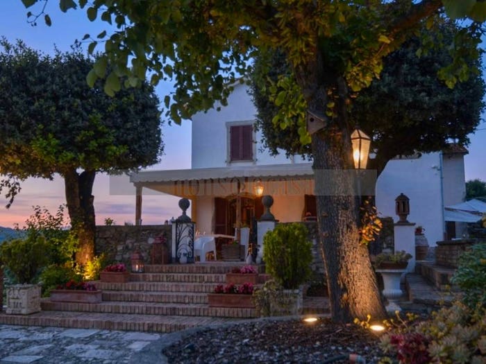 Casa con 6 locali in vendita in Via Gian Battista Vico, Migiana, Corciano