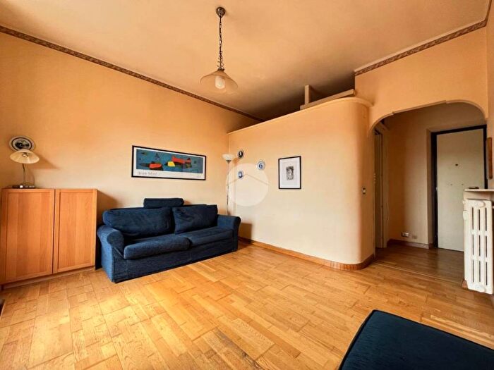 Appartamento bilocale in vendita in Via Delle Cave, Furio Camillo, Roma