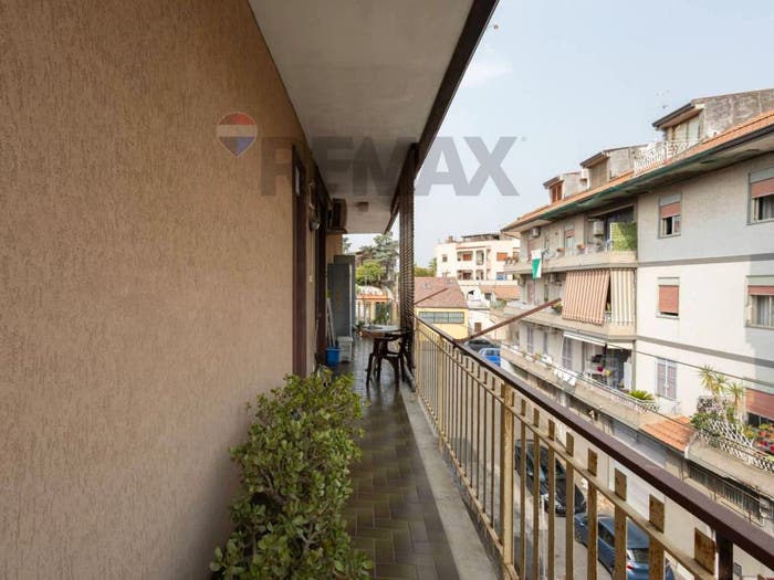 Appartamento con 5 locali in vendita in Via Giuseppe de felice, Sant'Agata li Battiati