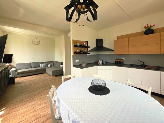 Appartamento quadrilocale in vendita in Via Emilia Est, San Lazzaro, Parma