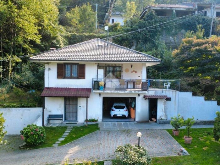 Casa trilocale in vendita in Regione mucchiando, Val di Chy