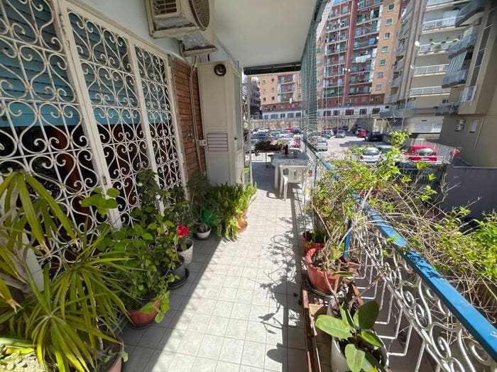 Appartamento con 5 locali in vendita in Via Nino Bixio, Fuorigrotta, Napoli